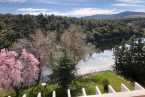 Encantador piso a orillas del Río Lozoya